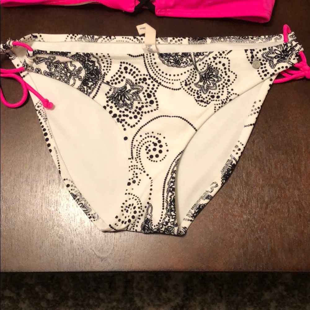 Bikini Bundle - image 2